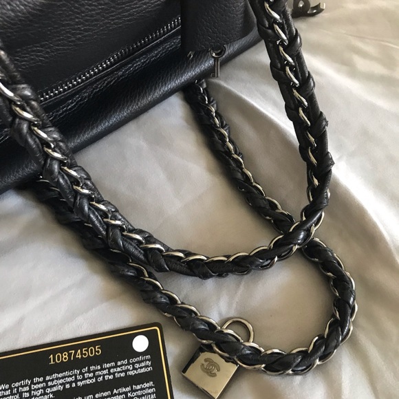 Chanel Deerskin Zipped Tote - Picture 10 of 15
